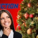 donna sorridente, albero di natale e logo action